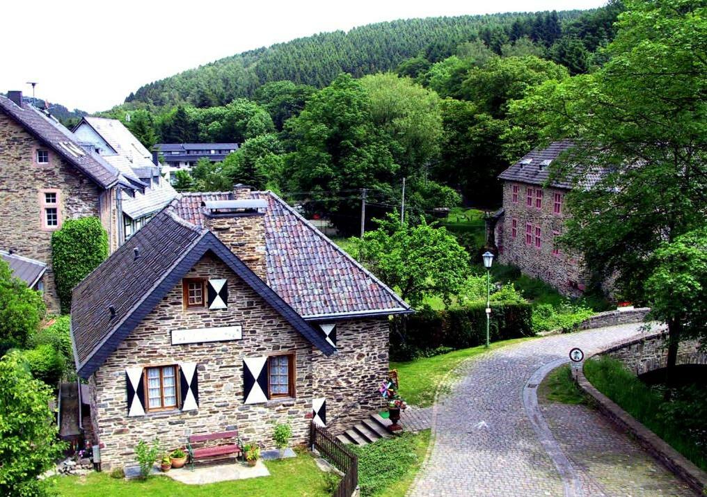 Hotel Talschenke Hurtgenwald Exterior photo